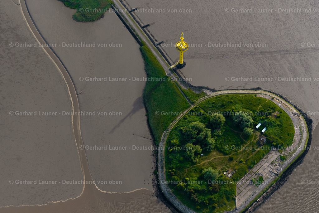 4030550 | NORDENHAM 01.06.2020 Halbinsel mit Landzugang und Uferbereich an der Wesermündung in Nordenham im Bundesland Niedersachsen, Deutschland. // Peninsula with land access and shore area on Wesermuendung in Nordenham in the state Lower Saxony, Germany. Foto: Gerhard Launer