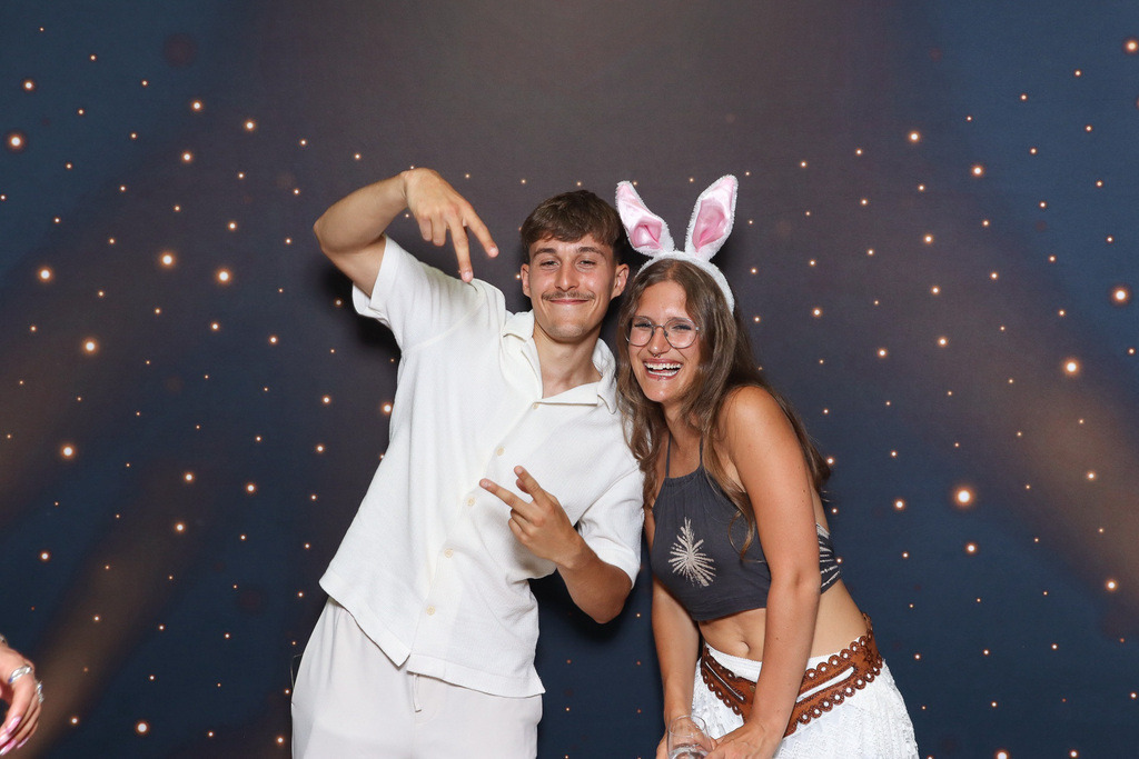 ZD260628112736-152 | Fotoshop von zweidimensional Fotografie. Ihr Fotograf im Aargau. Abzüge von Ihrem Fotobox Event bestellen.Abzüge von Ihrem Hochzeit bestellen.Abzüge von Ihrem Schulfotograf bestellen.