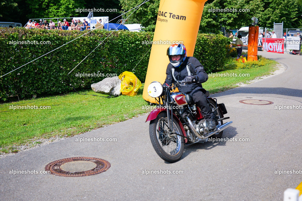 P1025992 | Erleben Sie atemberaubende, hochqualitative Fotos Ihrer Fahrt entlang der malerischen Alpenstraßen. Besuchen Sie alpineshots.com, um professionelle Aufnahmen Ihrer unvergesslichen Reise zu finden und zu kaufen - Realisiert mit Pictrs.com