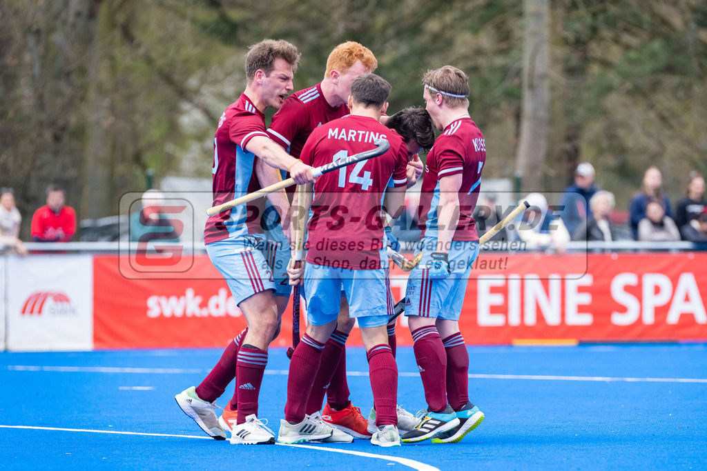 HK_20230415_106915 | 1. Bundesliga Herren Crefelder HTC - UHC Hamburg am 14.4.2023 Crefelder HTC, Krefeld , Sperling Florian ( UHC Hamburg #20 ) , Martins Tobias Jesus ( UHC Hamburg #14 )