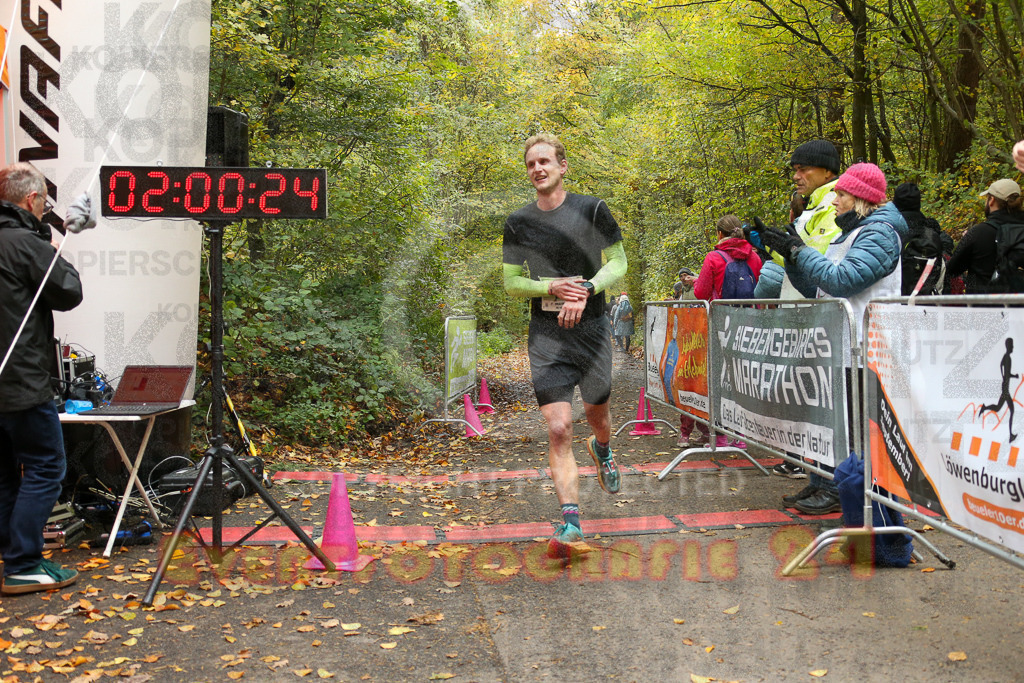 251026_1202_EX1_9852 | Sportfotografie im Rhein-Sieg Kreis, Köln, Bonn, NRW, Rheinland Pfalz, Hessen, etc. Unser Tätigkeitsfeld umfasst den Laufsport vom Volkslauf über den Marathon, Duathlon, Triathon bis zum Ultralauf wie Kölnpfad Ultra oder Schindertrail.