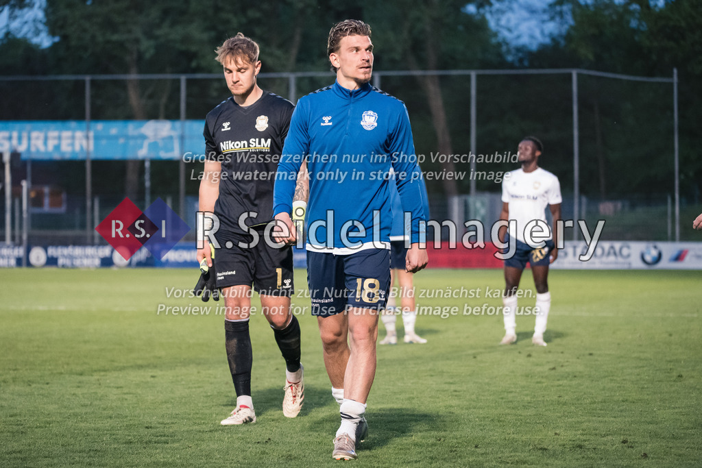 RS-1-113666 | Leander Fritzsche (#18, Phönix), Mika Schneider (#1, Phönix, Torwart)