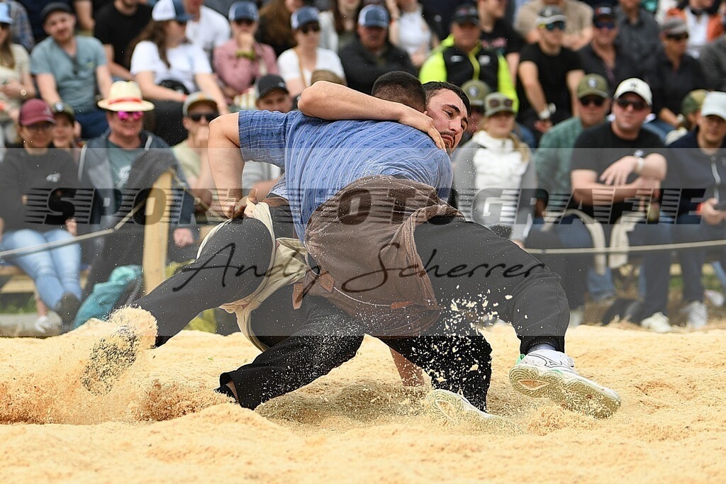 Heinzer Lukas vs Riebli UrsDSC_6985 | Kaufen Sie Sportbilder im Onlineshop von Andy Scherrer Sportfotografie. Faszinierende Bilder von Sportevents aus der ganzen Schweiz. Fussball, Frauenfussball, Unihockey, Handball, Schwingen und weiteren Sportarten. - Realisiert mit Pictrs.com