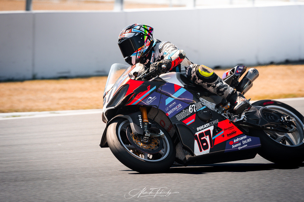 Ducati Trackday Hockenheimring 2026 | Entdecken Sie die faszinierende Welt von Alexander Tschuncky Arts: Kreative Fotografie, atemberaubende Automobilkunst und hochwertiger Bilderdruck. Lassen Sie sich inspirieren! - Realisiert mit Pictrs.com