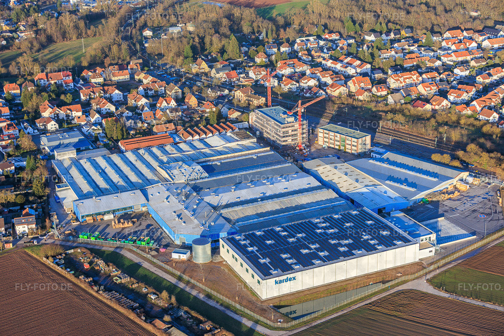 Neubaustelle auf dem Geländer der Kardex Remstar http://www.kardex-remstar.de/ | Luftbild: Neubaustelle auf dem Geländer der Kardex Remstar http://www.kardex-remstar.de/ in Bellheim im Bundesland Rheinland-Pfalz in Deutschland. Foto: IMG_153078.jpg vom 07.02.2026 durch Werner Riehm/FLY-FOTO.de - Realisiert mit Pictrs.com