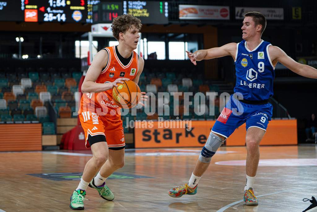 Basketball I Herren I Saison 2025-2026 I 2. Bundesliga ProB Nord I 23. Spieltag I RASTA Vechta II - EN Baskets Schwelm I 7604 | Moritz Grüß (8, RASTA Vechta II) - Realisiert mit Pictrs.com