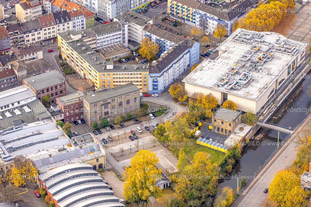 Hagen251102425 | Luftbild, Kino CineStar Hagen, Max-Reger-Musikschule an den Elbershallen, herbstliche Bäume, Mittelstadt, Hagen, Ruhrgebiet, Nordrhein-Westfalen, Deutschland