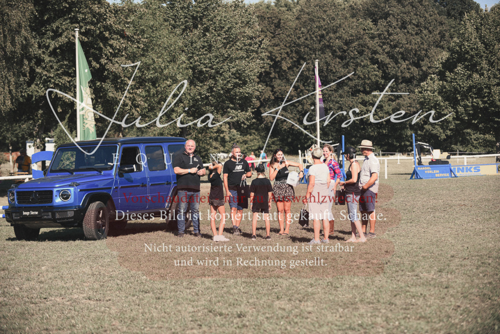 DSC_7887 | Pferde- und Turnierfotografie in Westsachsen. Pferdeportraits, Auftragszeichnungen und intuitive Kunst.