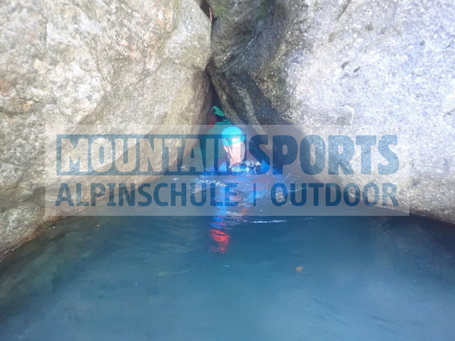 P9220079 | Bestelle die Bilder deines Berg- oder Wasser-Abenteuers mit Mountain Sports bequem von zu Hause aus direkt über unseren Online Fotoshop von pictrs.com. - Realisiert mit Pictrs.com
