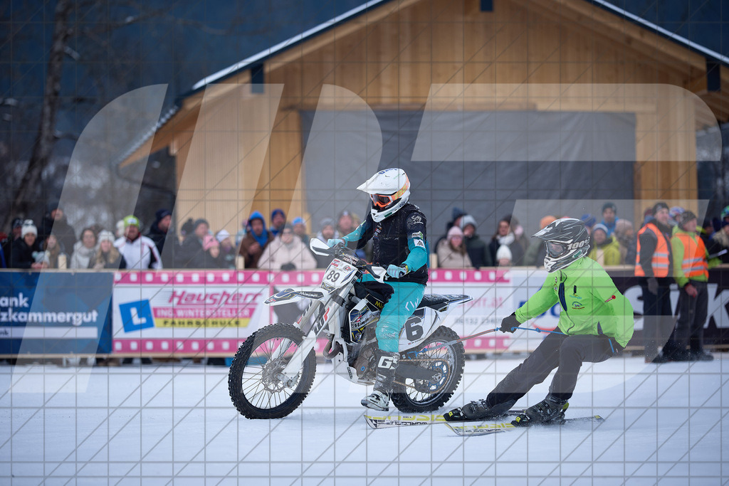 11. Holzknecht Skijöring | Skijöring am 24.01.2026: 11. Holzknecht Skijöring in Gosau am Dachstein, Oberösterreich, ÖsterreichFoto: © 2026 Martin Bihounek | mb-creative.eu