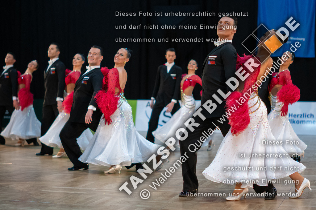 20250118-11417 | Hier finden Sie Tanz Bilder vom Latein und Standard Formationen tanzen. Sportbilder vom Tanzsport. Schöne Fotos und von Weltmeisterschaft, Europameisterschaft, Bundesliga, Regionalliga, Oberliga und Landesliga sowie von GOC Stuttgart, DanceComp, WM Bremen