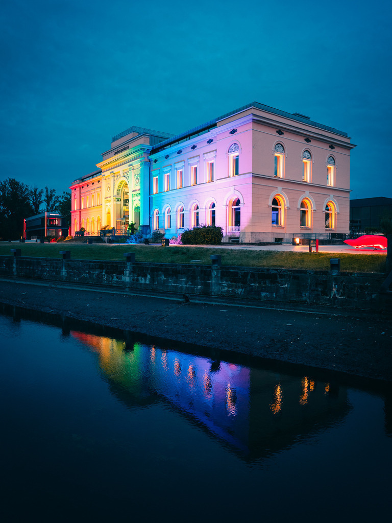 Alter Bahnhof | Entdecke exklusive Fotokunst aus Braunschweig: Bildband, Leinwände, Postkarten, Kalender, digitale Downloads & Bildlizenzen. Jetzt im offiziellen Beautiful Braunschweig Shop! - Realisiert mit Pictrs.com