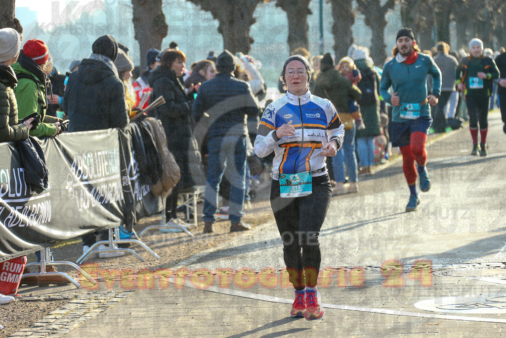 241231_1202_EX1_3576 | Sportfotografie im Rhein-Sieg Kreis, Köln, Bonn, NRW, Rheinland Pfalz, Hessen, etc. Unser Tätigkeitsfeld umfasst den Laufsport vom Volkslauf über den Marathon, Duathlon, Triathon bis zum Ultralauf wie Kölnpfad Ultra oder Schindertrail.