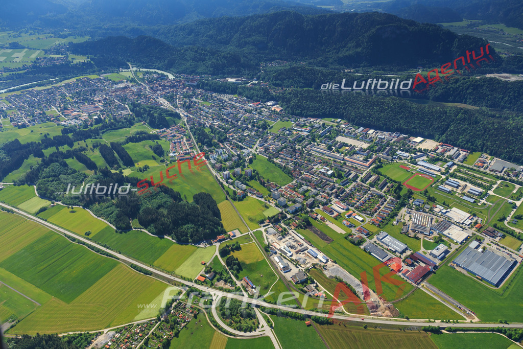 Luftbild von  Fuessen - Luftaufnahme wurde 2015 von https://frankenair.de mittels Flugzeug (keine Drohne) erstellt - die Geschenkidee