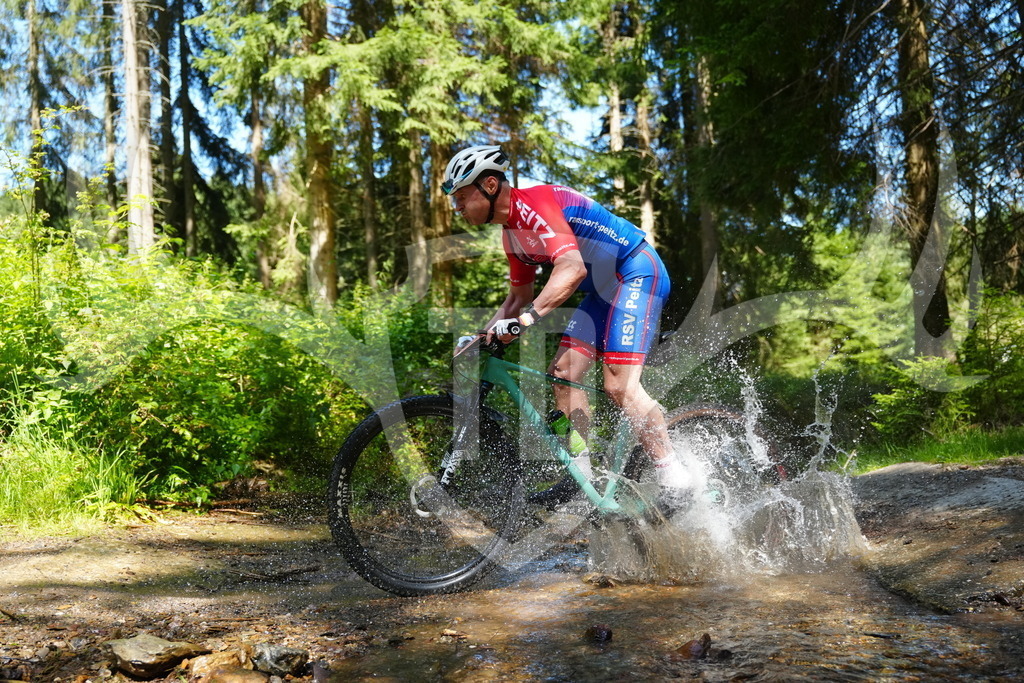 FC101815 | Fotogalerie der Treibjagd im Dunkelwald - Dein MTB Etappenrennen im Erzgebirge - Realisiert mit Pictrs.com