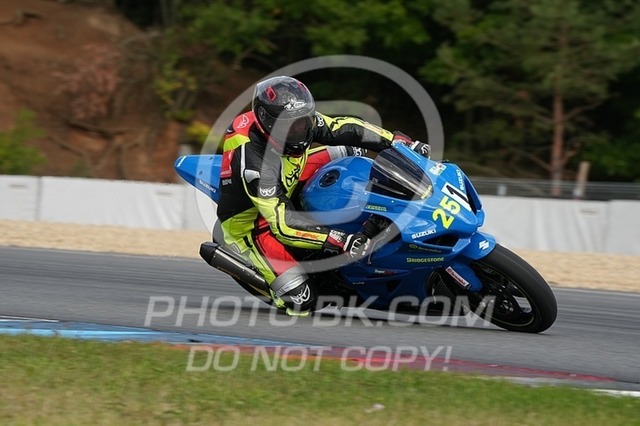 2025_09_12_PBK_14582 | Sportfotografie; SlowMotion; Video; Rennstrecke; Hafeneger; Speer; Racing; RSE; BMW; CBO; Trackday; Motorsportarena; Hockenheimring; Brno; Most; Barcelona; Valencia