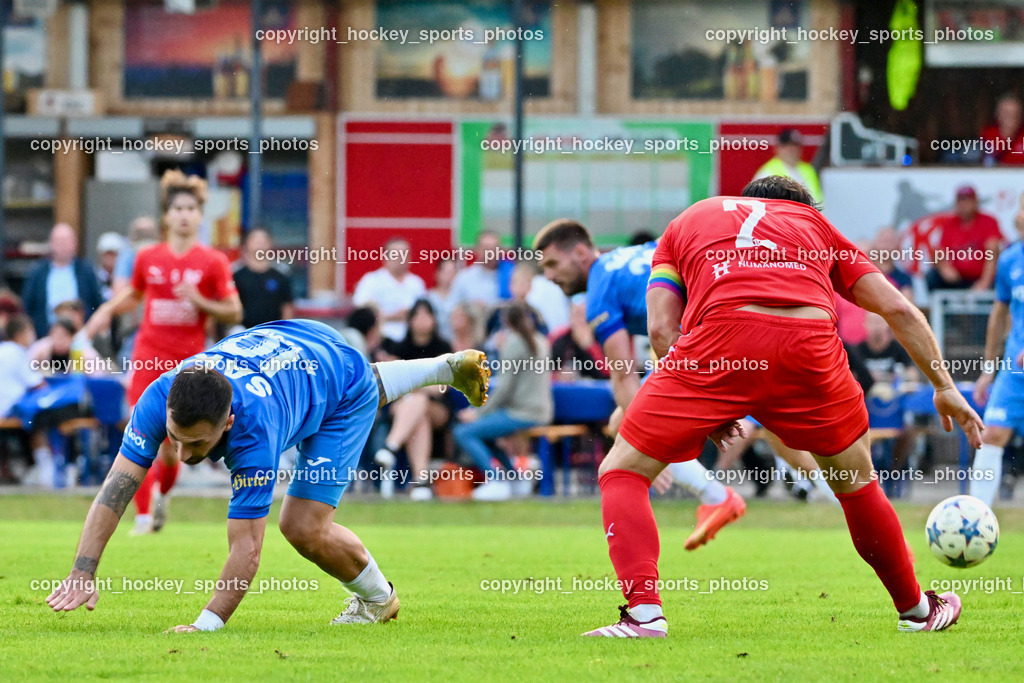 KAC 1909 vs. SAK | #10 Yosifov Svetlozar Angelov SAK, #2 David Gräfischer KAC 1909, KAC 1909 vs. SAK, KAC 1909 vs. SAK am 06.09.2024 in Klagenfurt (Sportplatz KAC), Austria, (Photo by Bernd Stefan)