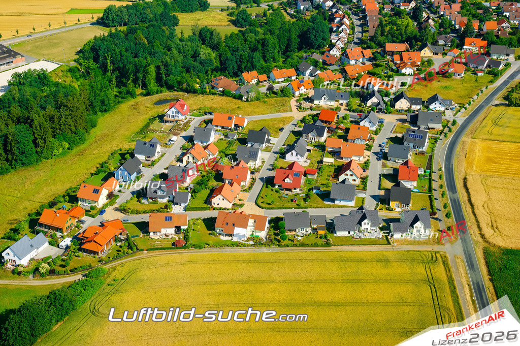Die Luftaufnahme der Stadt Küps wurde vom UL-Flugzeug heraus erstellt ( keine Drohne )- hohe Auflösung für beste Qualität