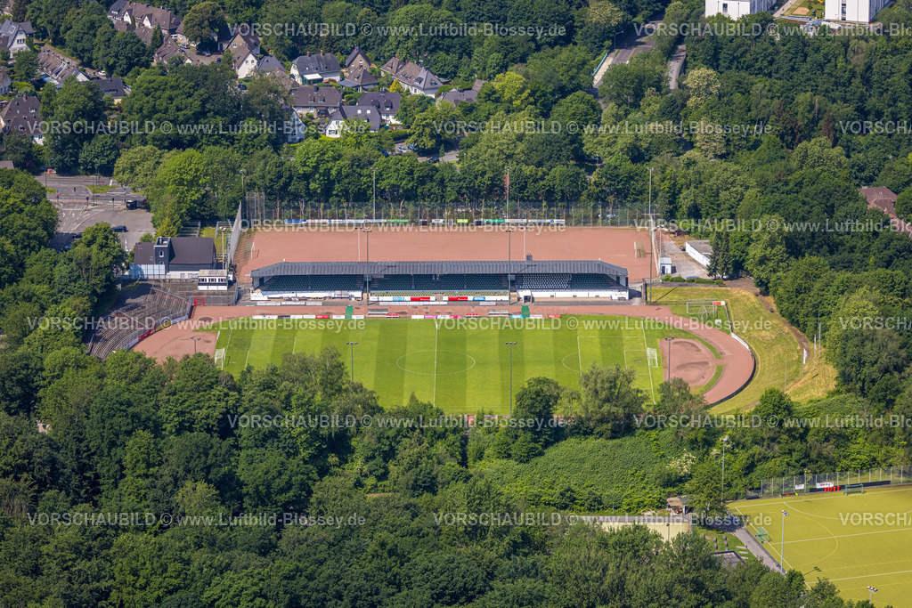 Essen220502718 | Luftbild, Uhlenkrugstadion, Stadtwald, Essen, Ruhrgebiet, Nordrhein-Westfalen, Deutschland