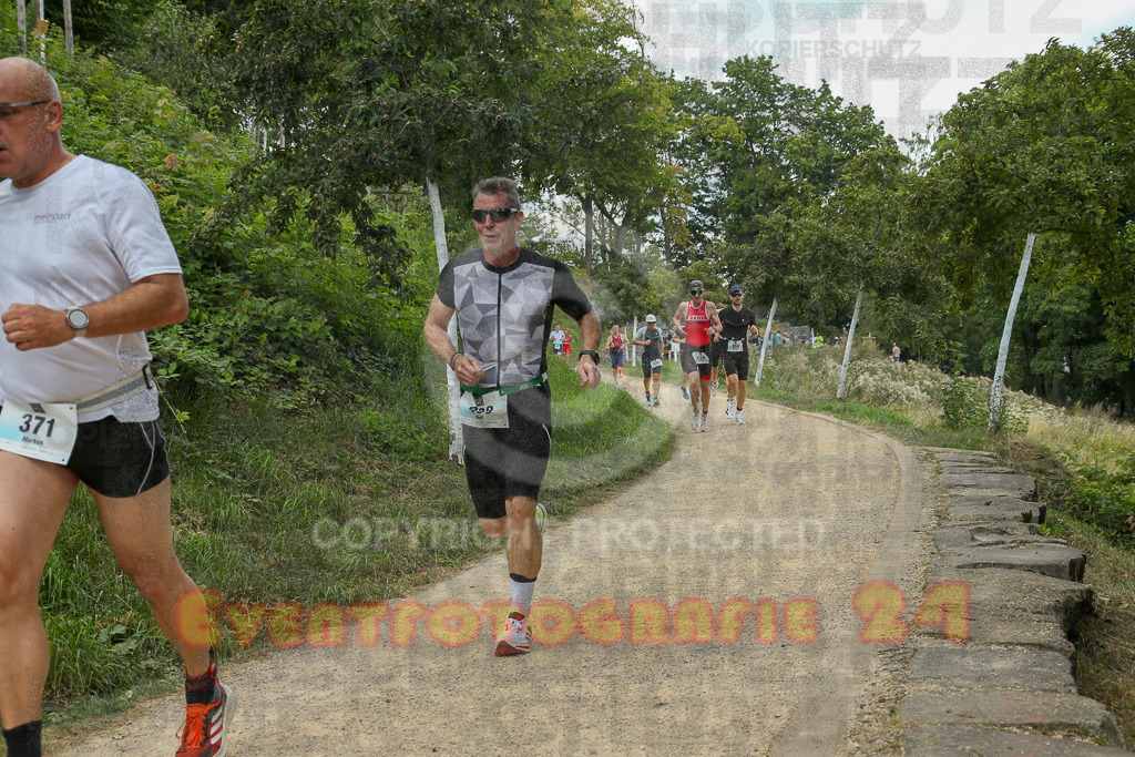 250824_1348_EX1_3786 | Sportfotografie im Rhein-Sieg Kreis, Köln, Bonn, NRW, Rheinland Pfalz, Hessen, etc. Unser Tätigkeitsfeld umfasst den Laufsport vom Volkslauf über den Marathon, Duathlon, Triathon bis zum Ultralauf wie Kölnpfad Ultra oder Schindertrail.