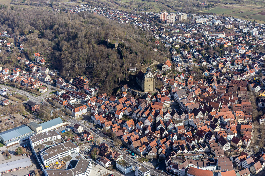 Luftbild: historische Altstadt aus Nordwesten in Herrenberg im Bundesland Baden-Württemberg in Deutschland. Foto: IMG_125201.jpg vom 20.02.2021 durch Werner Riehm/FLY-FOTO.de