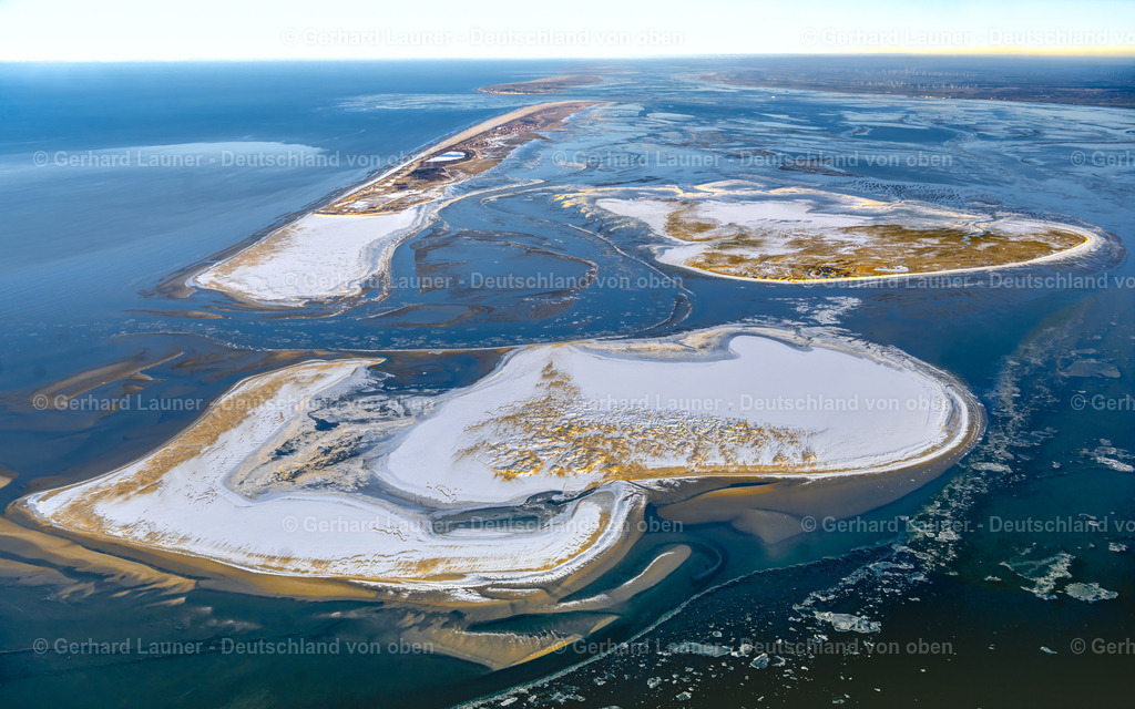 4044137 | Blick über die winterliche Kachelotplate, Vogelschutzgebiet Insel Memmert und Insel Juist im Nationalpark Ostfriesisches Wattenmeer im Bundesland Niedersachsen