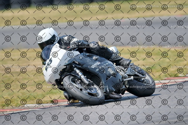 25bt04-1915 | markuskiefer.com - Realisiert mit Pictrs.com