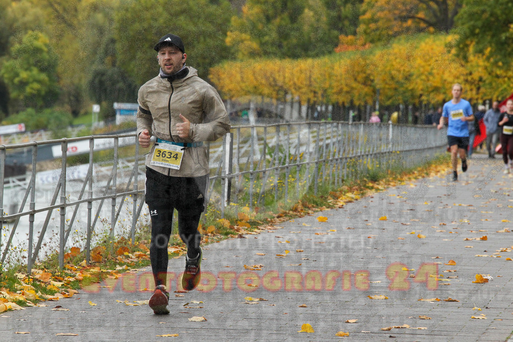 251019_1058_EV4_3494 | Sportfotografie im Rhein-Sieg Kreis, Köln, Bonn, NRW, Rheinland Pfalz, Hessen, etc. Unser Tätigkeitsfeld umfasst den Laufsport vom Volkslauf über den Marathon, Duathlon, Triathon bis zum Ultralauf wie Kölnpfad Ultra oder Schindertrail.