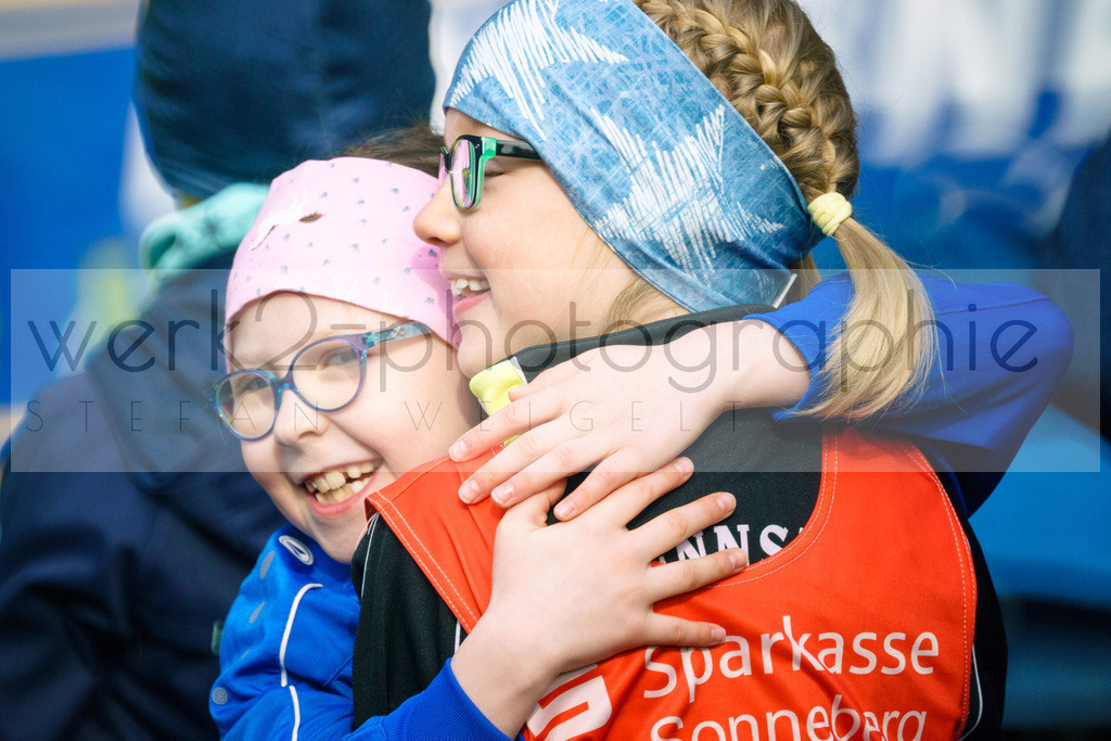 Eröffnungs-Cross Scheibe-Alsbach | werk2-photographie oder werk2 ist ein Fotograf in 98724 Neuhaus am Rennweg (Neuhaus/Rwg.) Thüringen für Eventfotografie, Hochzeiten, Sportereignisse oder Sportevents und ist auch mal für den FineArt-Print unterwegs auf der Suche nach dem besten Licht.