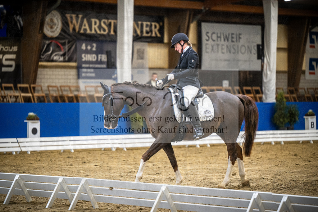 DOS_0715 | Entdecke hochwertige Reitturnierfotos von Foto Oger. Professionell, emotional und authentisch – jetzt Lieblingsmomente im Shop bestellen.Deutschlandweite Turnierfotografie. - Realisiert mit Pictrs.com