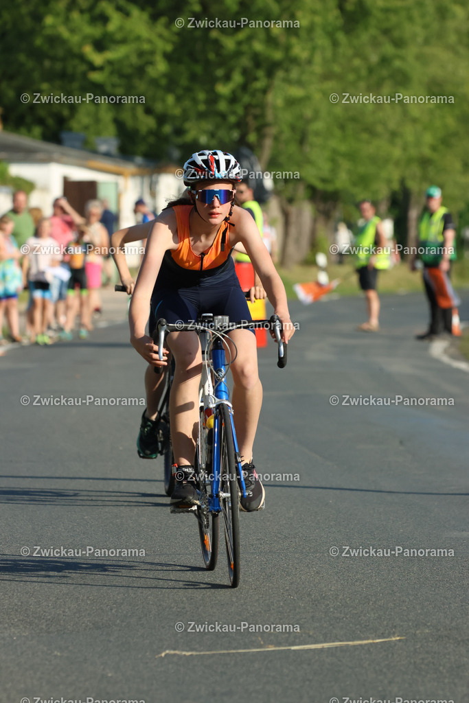 Tag 1 Rad Klein-107 | Urban. Natur. Panorama. Luftbild. 
Der Bildershop für aufregende Perspektiven!
Für Deko, Wandbild und Kalender!
Wir bringen LED-Bilder zum Leuchten!
