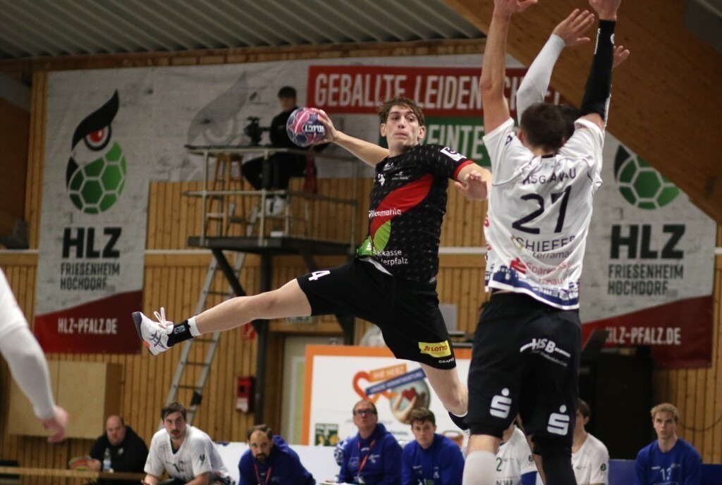 TS7D3003 | Tanja Sommer - TS Sportfotografie - Realisiert mit Pictrs.com