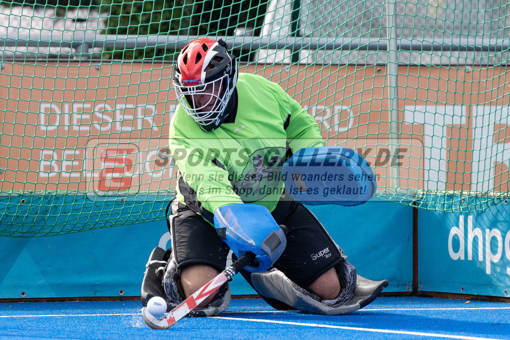 SFE_20240817_0157 | Krefeld, Deutschland, 17.08.2024:  European Cup for Recreational Hockey Players im KTHC Stadion Rot-Weiss Köln Tennis and Hockey Club am 17.08.2024 in Krefeld, Deutschland. (Foto von Stephan Fehrmann)Krefeld, Germany, 17.08.2024: European Cup for Recreational Hockey Players in KTHC Stadion Rot-Weiss Köln Tennis and Hockey Club at 17.08.2024 in Krefeld, Deutschland. (Foto from Stephan Fehrmann)