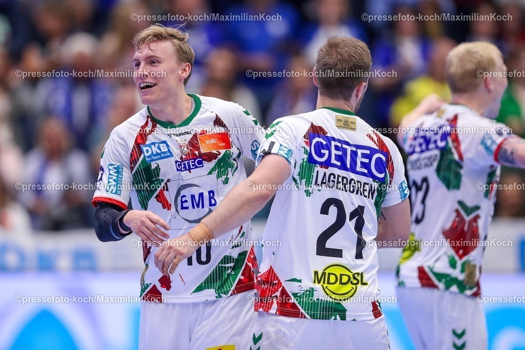 Gum15052501077 | 15.05.2025, Handball, HBL, VfL Gummersbach - SC Magdeburg, Schwalbe-Arena: Abschlussjubel nach dem 32:31 Sieg für Magdeburg. Gisli Kristjansson (Magdeburg #10) neben Albin Lagergren (Magdeburg #21) 
