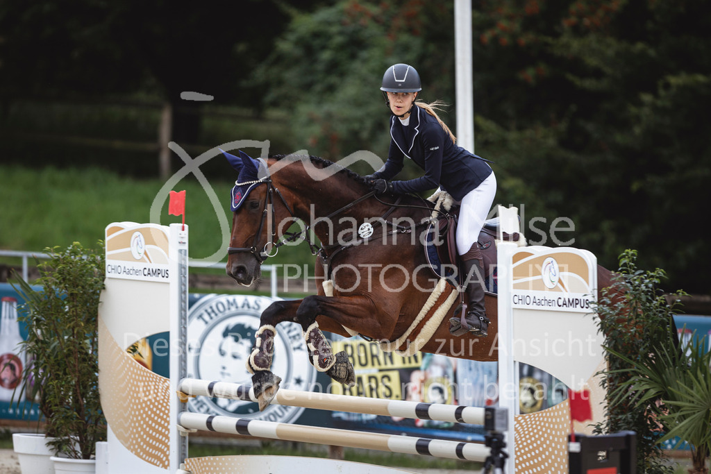 240711_BHO_Stil-A1-2-259 | Deine schönsten Turniermomente als professionelle Fotos! Entdecke hochwertige Pferdesport-Fotografie im Online-Shop. Jetzt Fotos finden & bestellen!