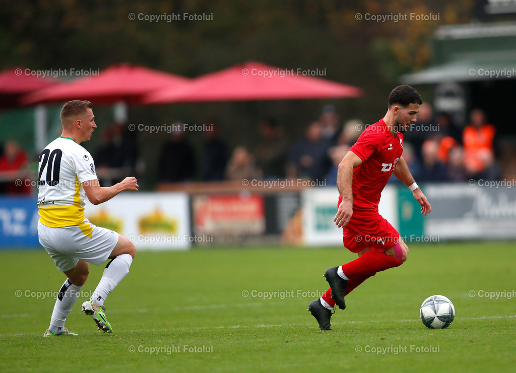 A_LUI_021124_05 | SPORT FUSSBALL ASKOE OEDT-HAKA TRAUN 02.11.2024 IM BILD : ALBI MUHAREMI (OEDT1B) UND ARDIT KRASNIQI (TRAUN)FOTO:FOTOLUI