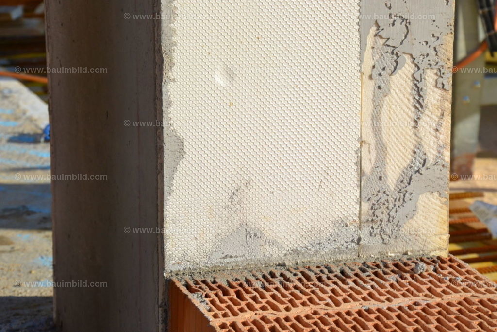 bib-lg07-mauerarbeiten-0104 | Nach LV-Leistungsgruppen sortierte Detailfotos über den Bau eines Hauses. Alle Hausbau-Bilder direkt vom Urheber und Autor der Website Haus-Selber-Bauen.com