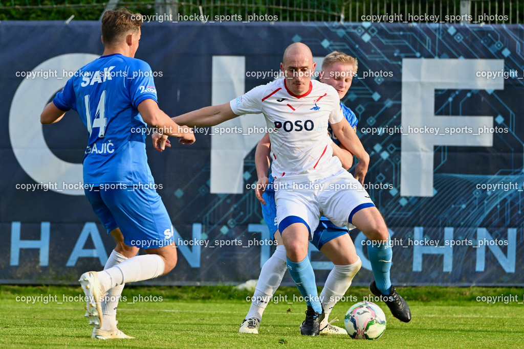 SAK Klagenfurt vs. SVG Bleiburg | #14 Luka Gajic SAK, #6 Nikola Tolimir SVG Bleiburg, #6 Toni Dullnig SAK, SAK Klagenfurt vs. SVG Bleiburg, SAK Klagenfurt vs. SVG Bleiburg am 11.05.2024 in Klagenfurt (Sportpark Welzenegg), Austria, (Photo by Bernd Stefan)