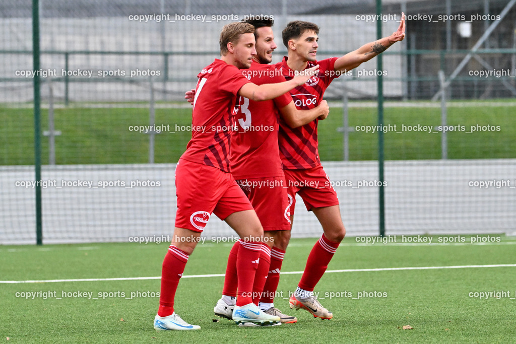 SV Spittal 1921 vs. SV St. Jakob  | Jubel SV St. Jakob Mannschaft, #17 Sebastian Bauer St.Jakob, #23 Christoph Omann St.Jakob, #19 Matic Ahacic St.Jakob, SV Spittal 1921 vs. SV St. Jakob , SV Spittal 1921 vs. SV St. Jakob  am 20.09.2024 in Spittal an der Drau (Goldeck Stadion), Austria, (Photo by Bernd Stefan)