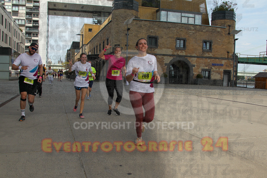 250920_1333_EV4_6018 | Sportfotografie im Rhein-Sieg Kreis, Köln, Bonn, NRW, Rheinland Pfalz, Hessen, etc. Unser Tätigkeitsfeld umfasst den Laufsport vom Volkslauf über den Marathon, Duathlon, Triathon bis zum Ultralauf wie Kölnpfad Ultra oder Schindertrail.