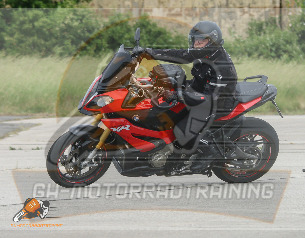 IMG_2792 | gh-motorradtraining-foto.de - Realisiert mit Pictrs.com
