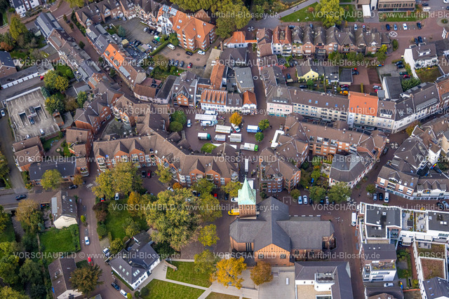 Dinslaken241009111 | Luftbild, Kirche Sankt Vincentius und Altmarkt Innenstadtansicht, Dinslaken, Ruhrgebiet, Nordrhein-Westfalen, Deutschland