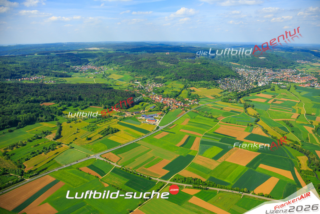 Die Luftaufnahme Ruessenbach - Ebermannstadt wurde vom UL-Flugzeug (keine Drohne) aus fotografiert.Hohe Druck- Auflösung-die Geschenkidee!