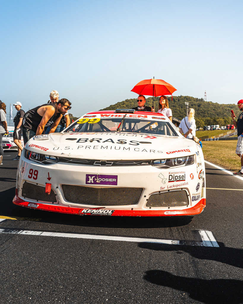 _DSC7933 | Exklusive Motorsport-Fotografie aus Leipzig von TXO Media – für Rennfahrer, Teams & Sponsoren. Sausemuth liefert starke Bilder, die Emotion zeigen. Jetzt buchen & glänzen! - Realisiert mit Pictrs.com