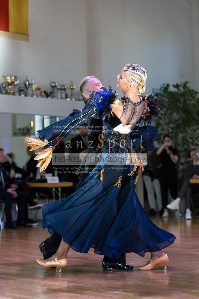 20240615_DM-Jun2-Kombi_11105 | Tanzsportbilder, Standardtanz, Lateintanz, WDSF, DTV, LTVB, dancecomp, goc, hessen tanzt, blaues band der spree, walzer, tango, wiener walzer, slowfox, quickstepp, samba, rumba, cha-cha-cha, paso doble. jive, hd-kroft photography, turniertanzsport