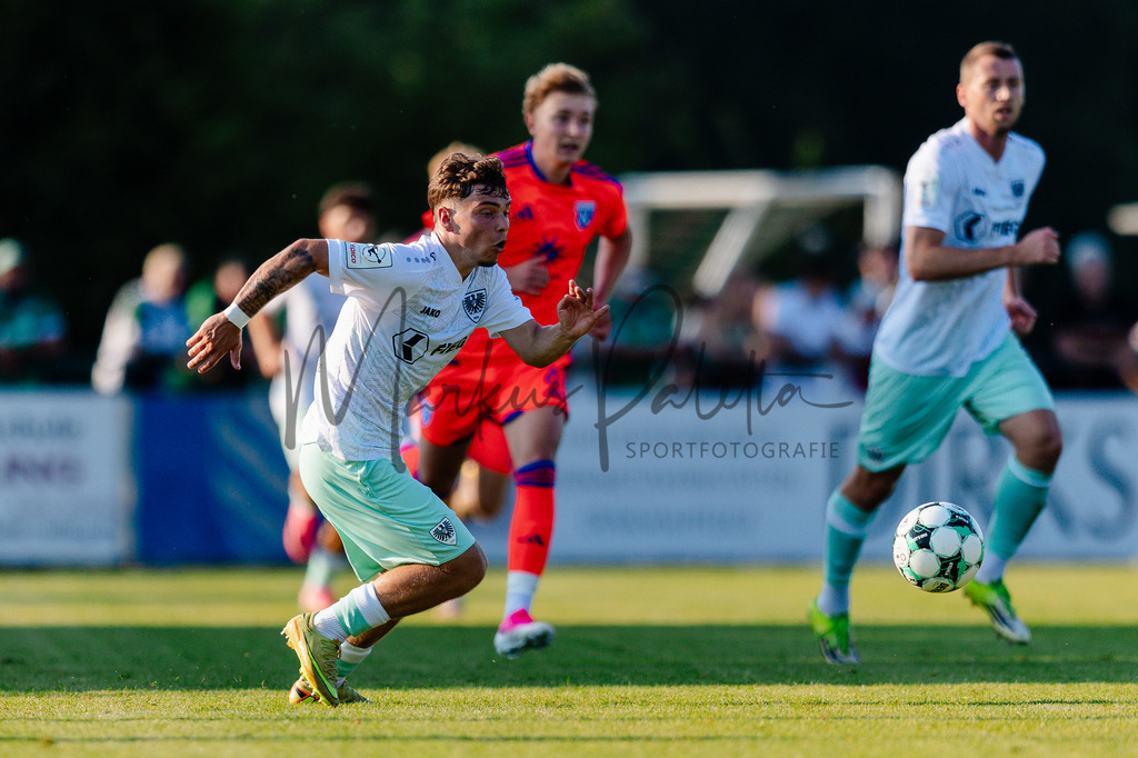 Testspiel, Saison 2026/27: SC Preußen Münster - Kickers Emden | Billerbeck, 10.07.2026: Testspiel, SC Preußen Münster gegen Kickers Emden auf der Anlage des DJK Billerbeck in Billerbeck. Foto: sportfotografie.ms | Markus Paletta - Realisiert mit Pictrs.com