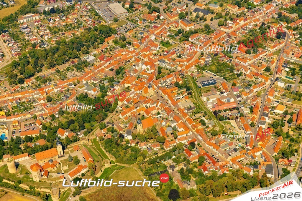 Nebraer Straße Querfurt Bild- Das Luftbild wurde 2025 vom UL-Flugzeug heraus erstellt ( keine Drohne bzw. Drohnenaufnahme ) - Hochauflösende Luftaufnahme -Nicht vergleichbar mit Google Maps oder Satelittenbilder- Die Geschenkidee !Mit Lizenz und Bildrechte bestellbar - CC