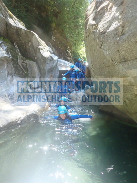P7130199 | Bestelle die Bilder deines Berg- oder Wasser-Abenteuers mit Mountain Sports bequem von zu Hause aus direkt über unseren Online Fotoshop von pictrs.com. - Realisiert mit Pictrs.com