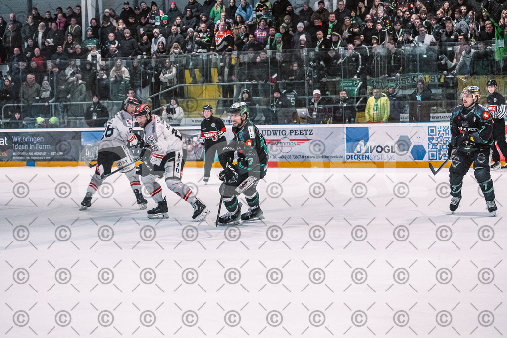 Alligators_vs_Memmingen_09_01_2026-55 | Höchstadt Alligators Fotogalerie: Eishockey-Action aus Franken. Professionelle Spielfotos, Portraits & Stadionbilder zum Download. Jetzt entdecken! - Realisiert mit Pictrs.com