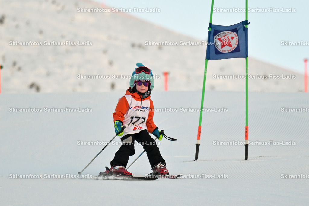 SRS_26.12.2025_0042 | SRS_26.12.2025_0042 - Realisiert mit Pictrs.com